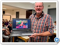 Zum Abschluss zeigte Christian Schwuchow das Bild eines Erdbeerfroschs